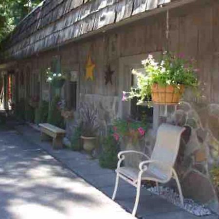 Updated + Clean Motel Room At The Base Of Mt Hood! Mount Hood Village Exterior photo