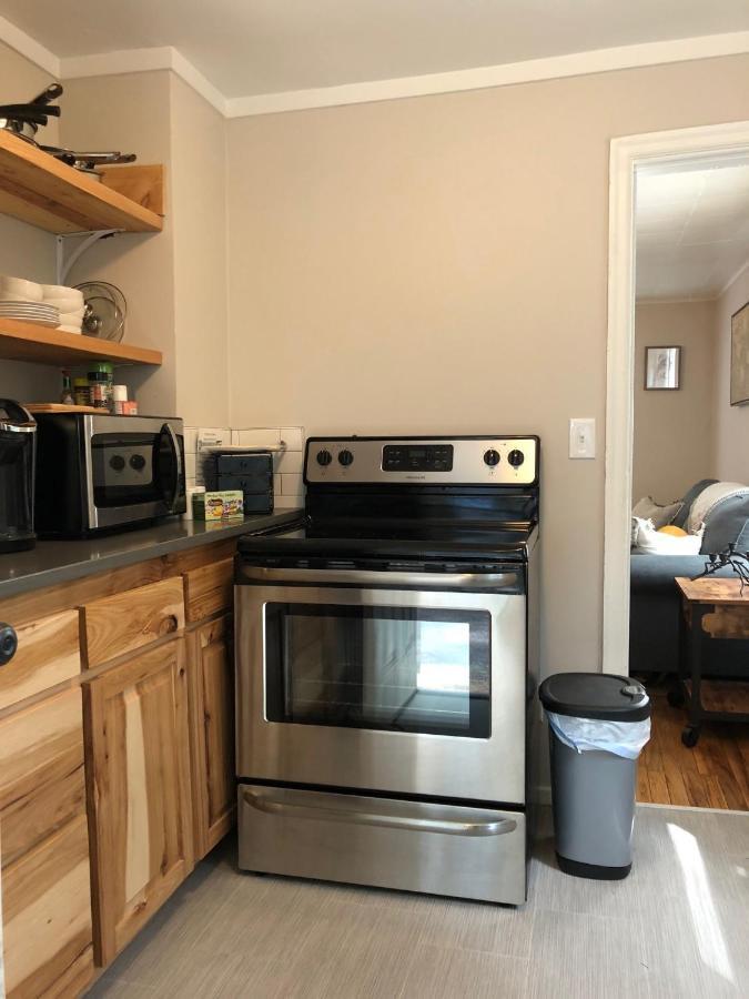 Updated + Clean Motel Room At The Base Of Mt Hood! Mount Hood Village Room photo