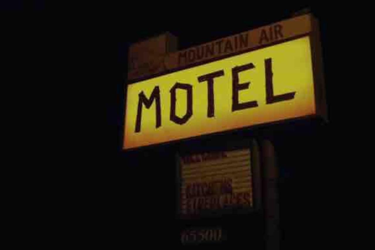 Updated + Clean Motel Room At The Base Of Mt Hood! Mount Hood Village Exterior photo
